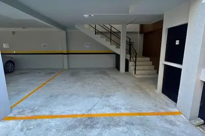 A planta de Apartamento com vista mar frente a avenida principal