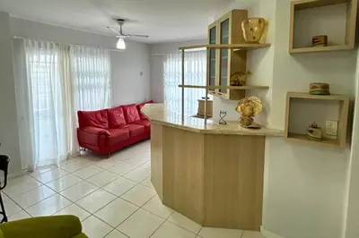 Uma área de estar em Cobertura com piscina e vista mar