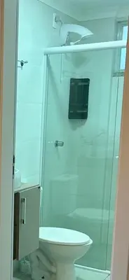 A planta de Apartamento completo na praia de Bombas