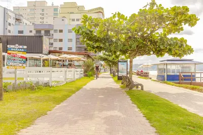 O edifício onde o apartamento está situado