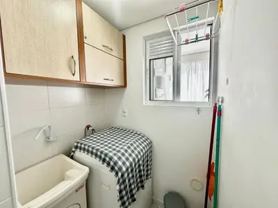Uma casa de banho em 539 - Apartamento 2 dormitórios na praia de Bombas