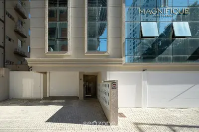 O edifício onde o apartamento está situado