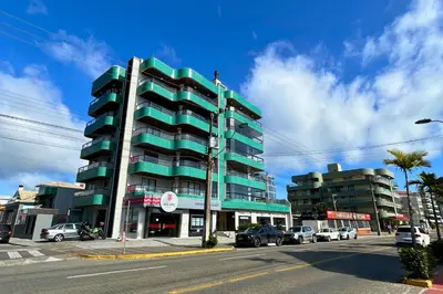 O edifício onde o apartamento está situado