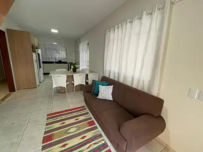 A cozinha ou kitchenette de Cód 3 - Casa com piscina a 100 m do mar