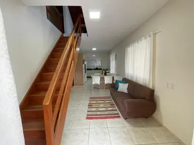 Uma área de estar em Cód 3 - Casa com piscina a 100 m do mar