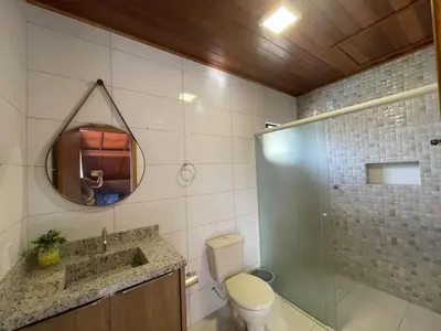 Uma casa de banho em Cód 3 - Casa com piscina a 100 m do mar