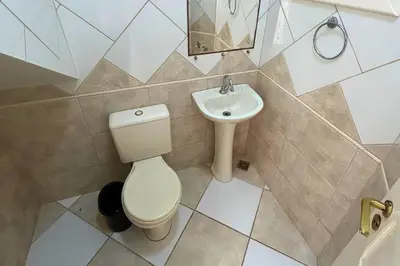 Uma casa de banho em Casa com 04 suítes