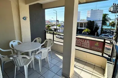 Uma varanda ou terraço em Apartamento sobre a avenida principal com vista mar