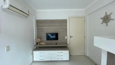 Uma televisão e/ou sistema de entretenimento em Bela Vista - Bombinhas - SC