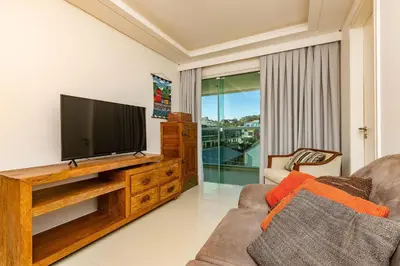 A planta de Solar das Ilhas 303 – Linda Cobertura Duplex com Piscina Privativa e Vista Panorâmica para o Mar de Quatro Ilhas.