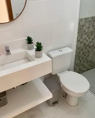 Uma casa de banho em Residencial Viapiana - Condomínio no Centro de Bombinhas próximo a praia de 4 Ilhas