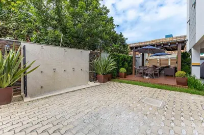 A planta de Aconchegante Apartamento em Condomínio com Piscina