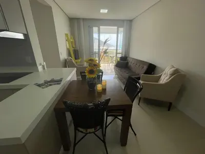 Uma área de estar em Cód 23 - Apartamento com vista para o mar