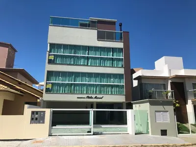 O edifício onde o apartamento está situado