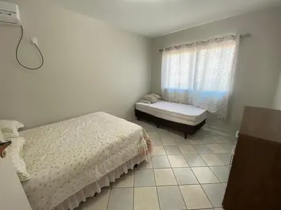Uma cama ou camas num quarto em Cód 7 - Casa espetacular a 150 metros do mar
