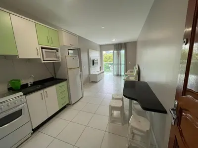 A cozinha ou kitchenette de Cód 37 - Apartamento a 80 metros do Mar