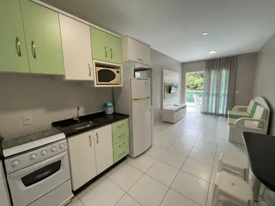 A cozinha ou kitchenette de Cód 38 - Apartamento a 80 metros do Mar