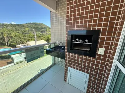 Uma vista geral da montanha ou uma vista da montanha a partir do apartamento