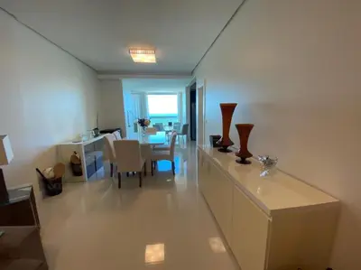 Uma área de estar em cód 20 - Apartamento frente mar com vista