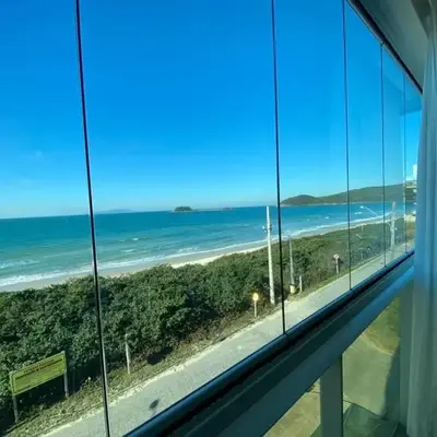 cód 20 - Apartamento frente mar com vista