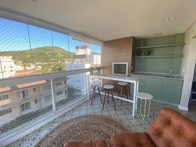 Uma varanda ou terraço em cód 32 - Apartamento á 100 m do mar com vista