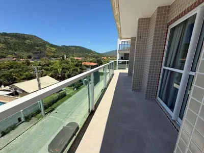 Uma vista geral da montanha ou uma vista da montanha a partir do apartamento