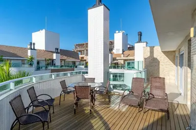 Uma varanda ou terraço em Cobertura Condo com Piscina e Jacuzzi - Boulevard Bombinhas