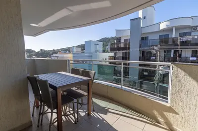A planta de Nona Marta 201 - Apto 3 quartos à 100 metros da Praia do Centro