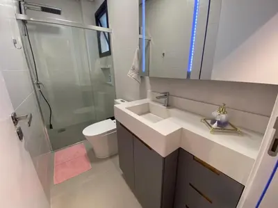 Uma casa de banho em cód 84 - Apartamento á 280 m do mar com piscina