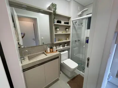 Uma casa de banho em Cód 76 - Apartamento especular á 180 m do mar