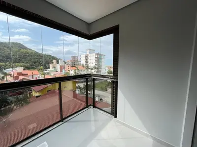 A planta de Cód 90 - Apartamento á 150m do mar
