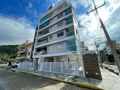O edifício onde o apartamento está situado