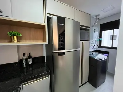 A cozinha ou kitchenette de Cód 97 - Apto amplo e decorado a 280m do mar