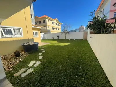 O edifício onde a casa de férias está situado