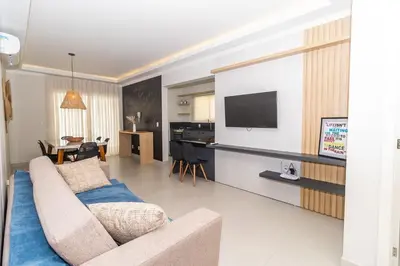 A planta de 223K - Lindo Apartamento de 3 dormitórios na praia de Bombas