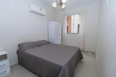 Uma cama ou camas num quarto em 050 - Apartamento 2 dorm para 6 pessoas em Bombas