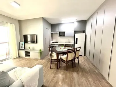 A cozinha ou kitchenette de Lindo! Apto com piscina na praia de Palmas! SV01H