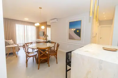 Uma área de estar em 223F - Belíssimo Apartamento em Canto Grande