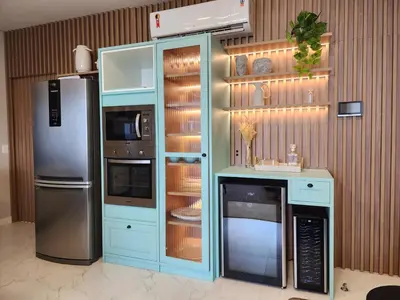 A cozinha ou kitchenette de TÉRREO EXCLUSIVO À BEIRA MAR E 3 SUÍTES , Apt 101 Mariscal