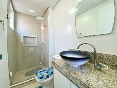 A planta de Apartamento a 150m da praia de Bombas