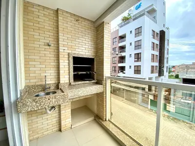 A planta de Apartamento 2 quartos na praia de Bombas