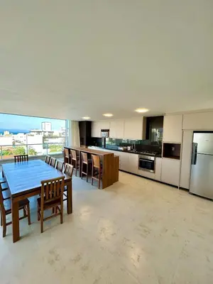 A cozinha ou kitchenette de ANSNEGOCIOS APTO DUPLEX PRAIA MARISCAL 302 Bayside
