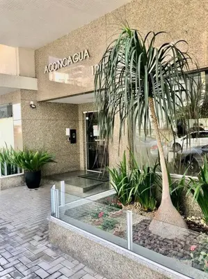 A planta de 3 suítes grandes, 4 garagens, Vista mar, ótima localização a 2 minutos do mar em Meia Praia - Itapema
