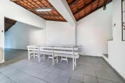 A planta de Aluguel Casa 3 Quartos para 8 Pessoas Bombas/SC