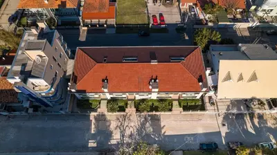 A vizinhança circundante ou próxima do apartamento