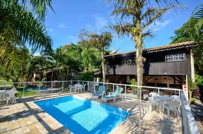 A piscina em ou perto de Chalés do Holandês Eco Pousada