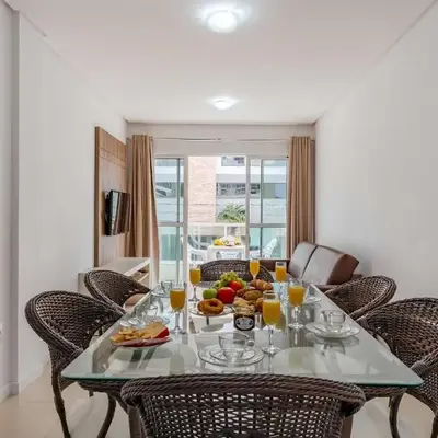 Apartamento com Excelente Localização na Praia de Bombinhas