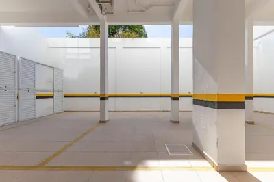 A planta de Excelente Apartamento a 290m da Praia de Bombinhas