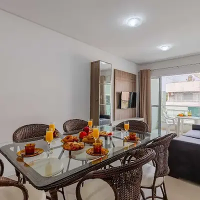 Excelente Apartamento a 290m da Praia de Bombinhas