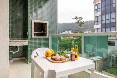Bebidas em Excelente Localização a 290m da Praia de Bombinhas